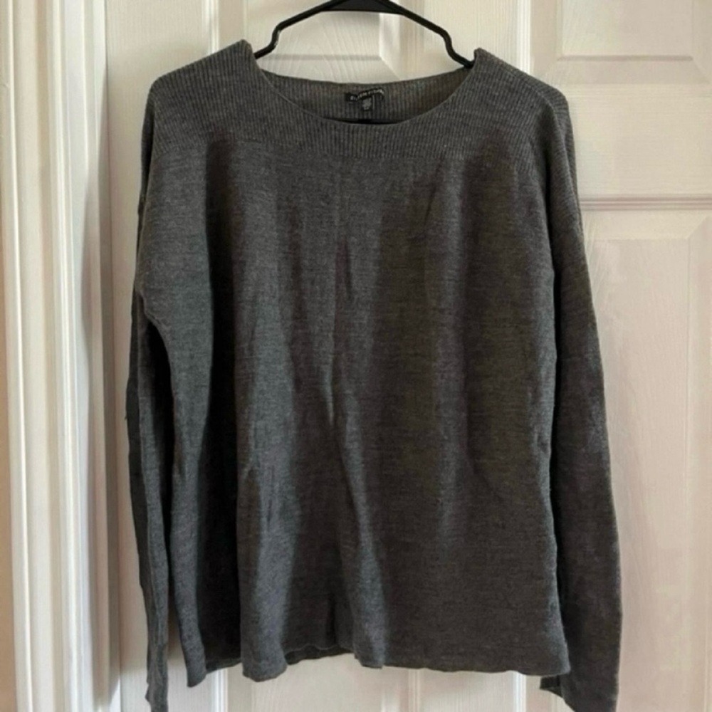 Eileen Fisher Merinol Wool casual minimalist lagenlook long sleeve gray sweater